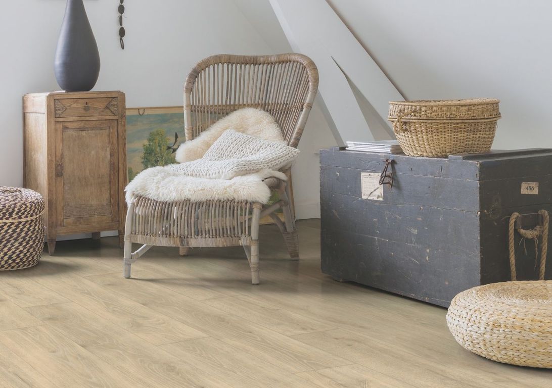 Sol stratifié MAJESTIC Quick Step, aspect Bois chêne des bois beige, lame 24.00 x 205.00 cm