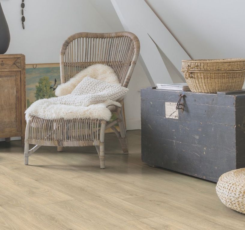 Sol stratifié MAJESTIC Quick Step, aspect Bois chêne des bois beige, lame 24.00 x 205.00 cm