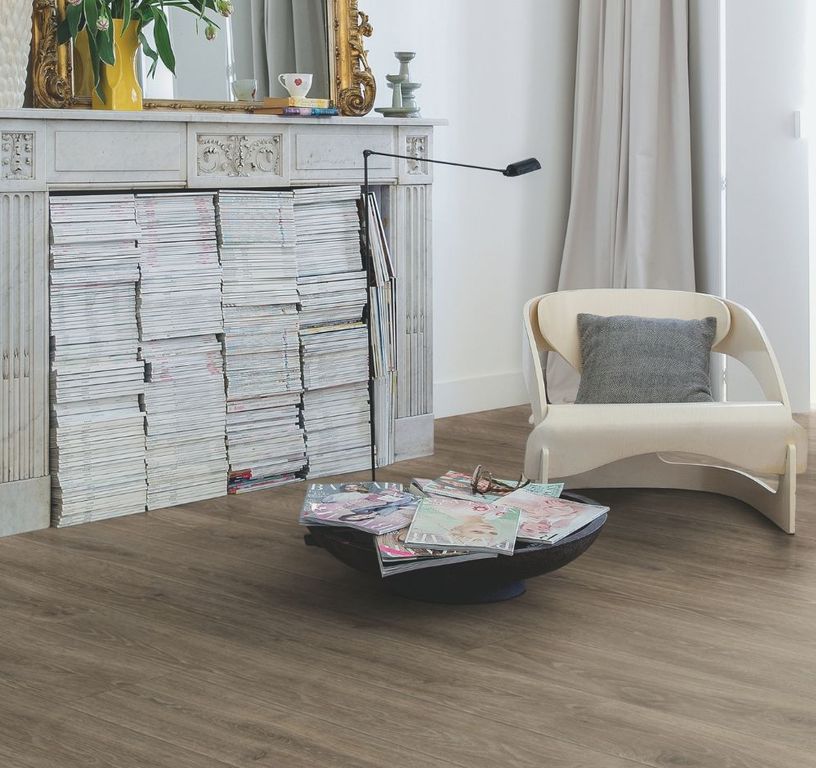 Sol stratifié MAJESTIC Quick Step, aspect Bois chêne des bois marron, lame 24.00 x 205.00 cm