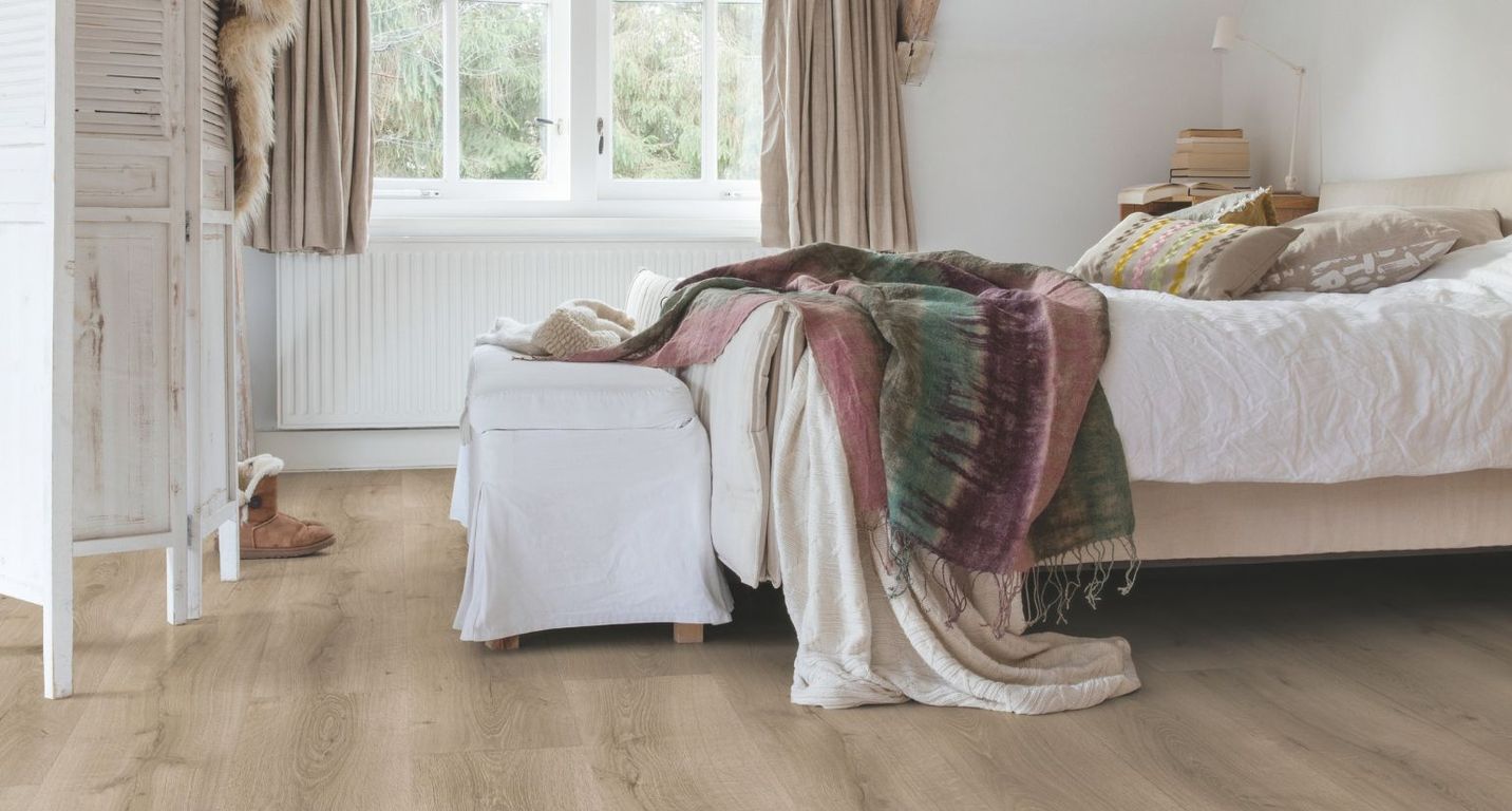 Sol stratifié MAJESTIC Quick Step, aspect Bois chêne désert gris brossé, lame 24.00 x 205.00 cm