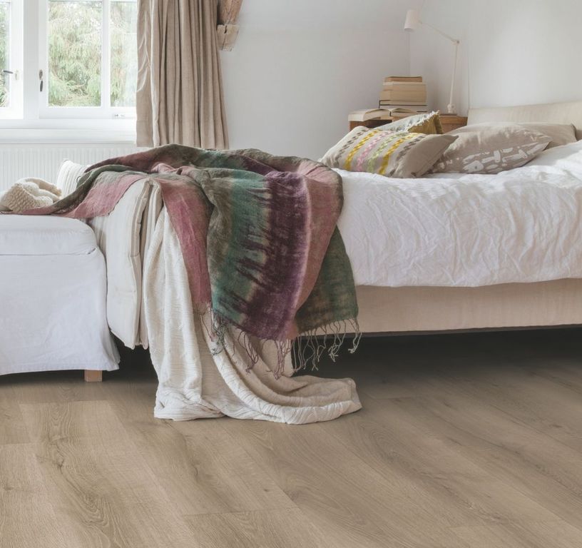 Sol stratifié MAJESTIC Quick Step, aspect Bois chêne désert gris brossé, lame 24.00 x 205.00 cm