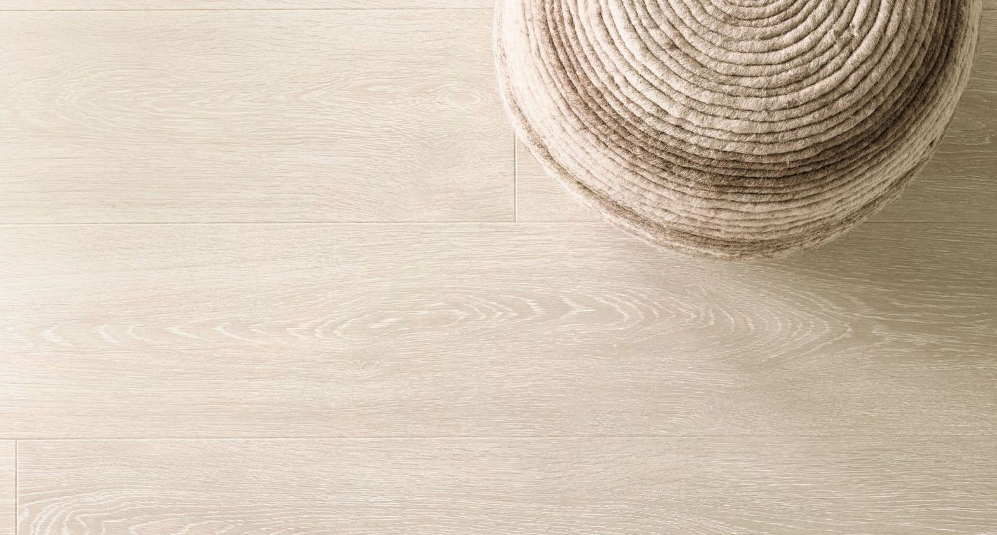 Sol stratifié MAJESTIC Quick Step, aspect Bois chêne de la vallée beige clair, lame 24.00 x 205.00 cm