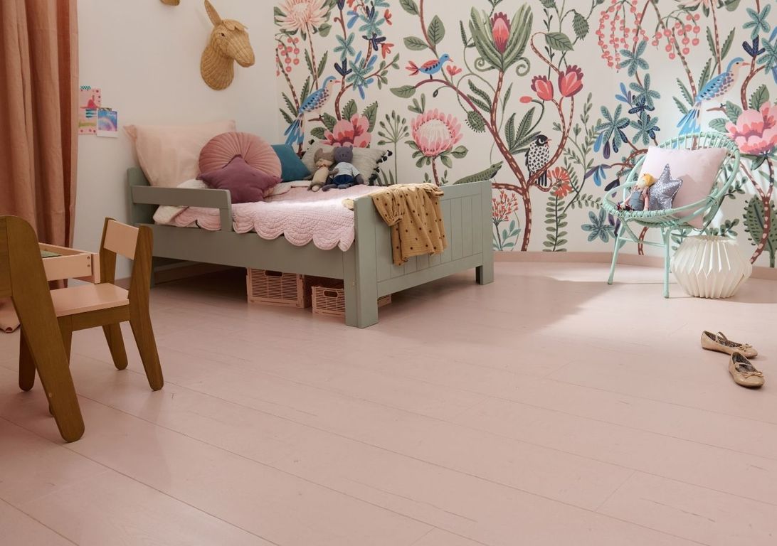 Sol stratifié CAPTURE Quick Step, aspect Bois peint rose, lame 21.20 x 138.00 cm