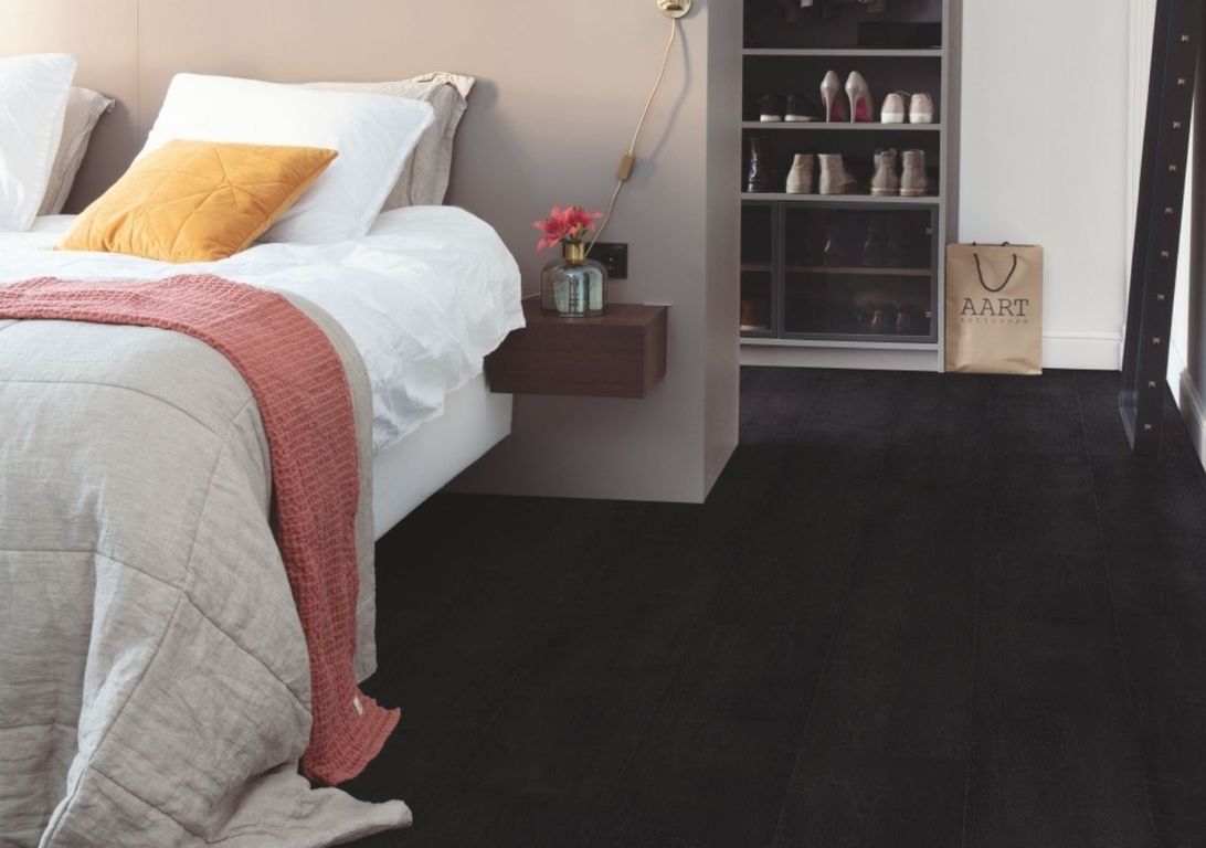 Sol stratifié CAPTURE Quick Step, aspect Bois peint noir, lame 21.20 x 138.00 cm