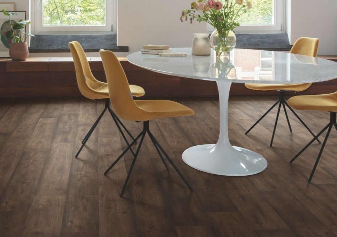 Sol stratifié CAPTURE Quick Step, aspect Bois ciré brun, lame 21.20 x 138.00 cm