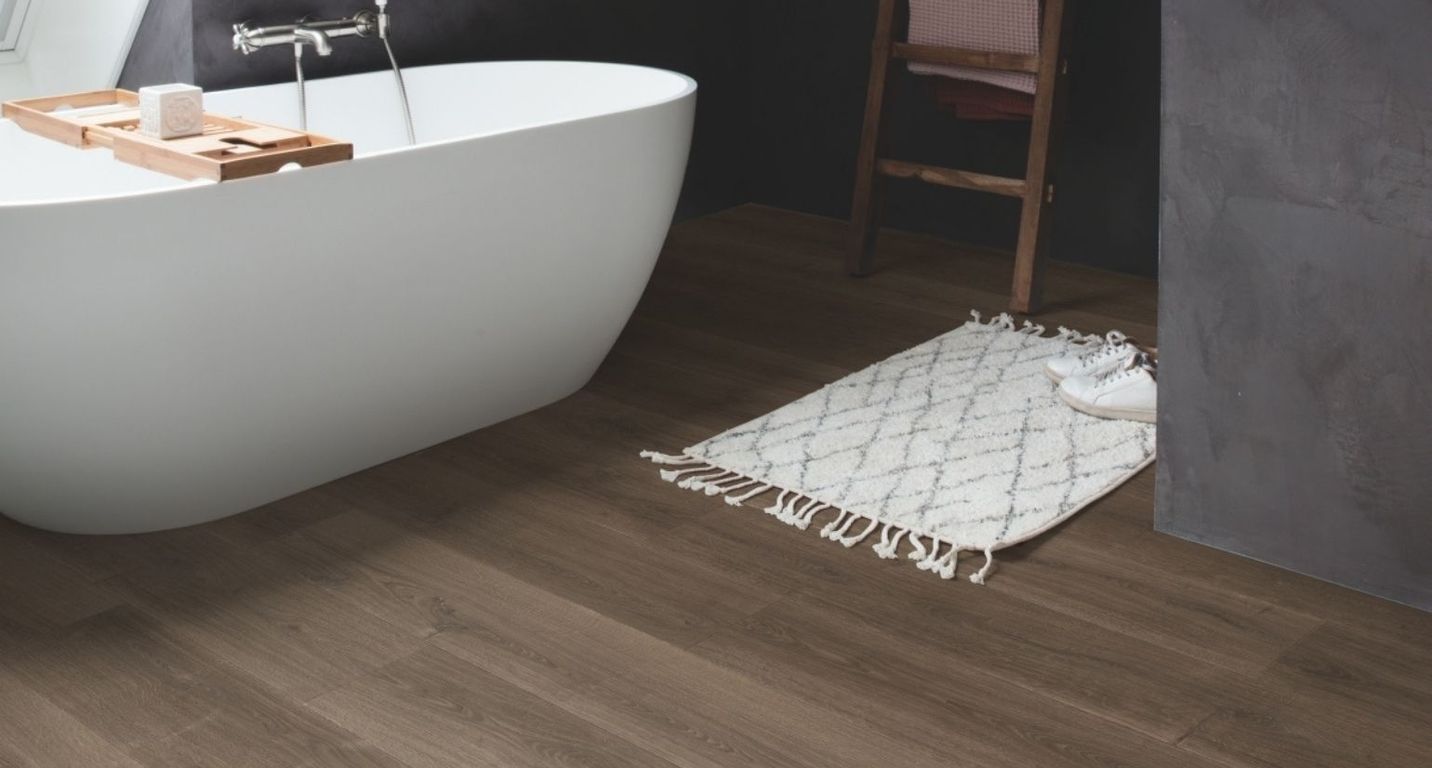 Sol stratifié CAPTURE Quick Step, aspect Bois brun brossé, lame 21.20 x 138.00 cm