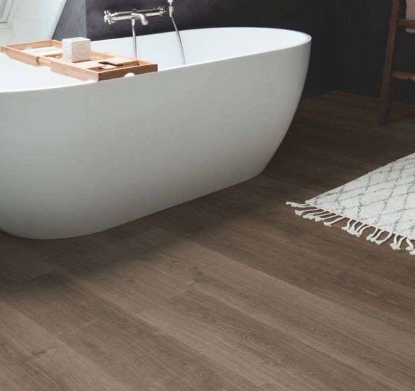 Sol stratifié CAPTURE Quick Step, aspect Bois brun brossé, lame 21.20 x 138.00 cm