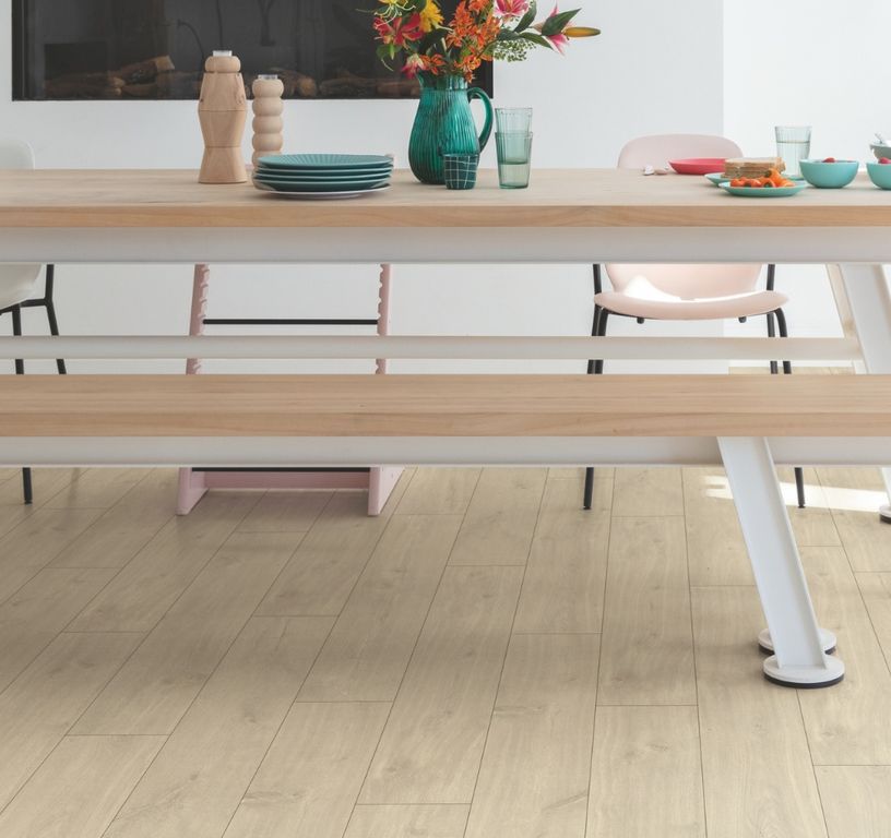 Sol stratifié QS CLASSIC HYDROSEAL Quick Step, aspect Bois blanchi, lame 19.00 x 120.00 cm