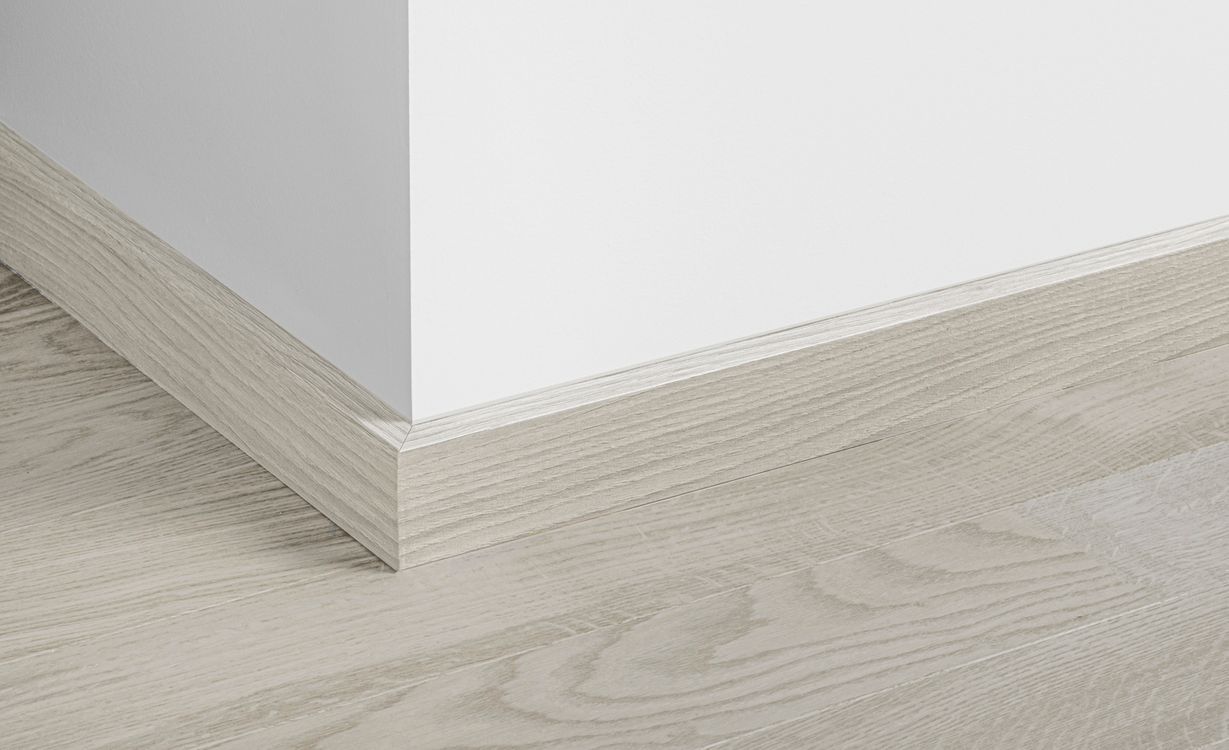 Plinthe  , Mdf, décor Bois chêne gris, h.5.00 x L. 260.00 cm