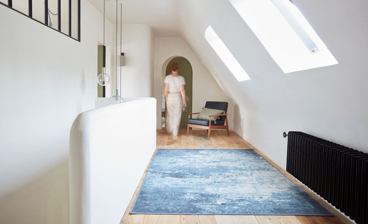 Tapis AMBRE , effacé bleu