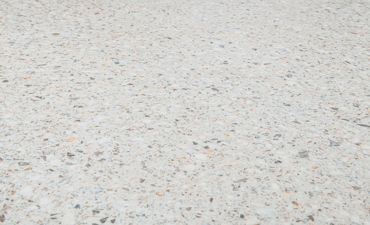 Sol vinyle rouleau SONIPRO , Uni/faux uni terrazzo beige, rouleau 4.00 m