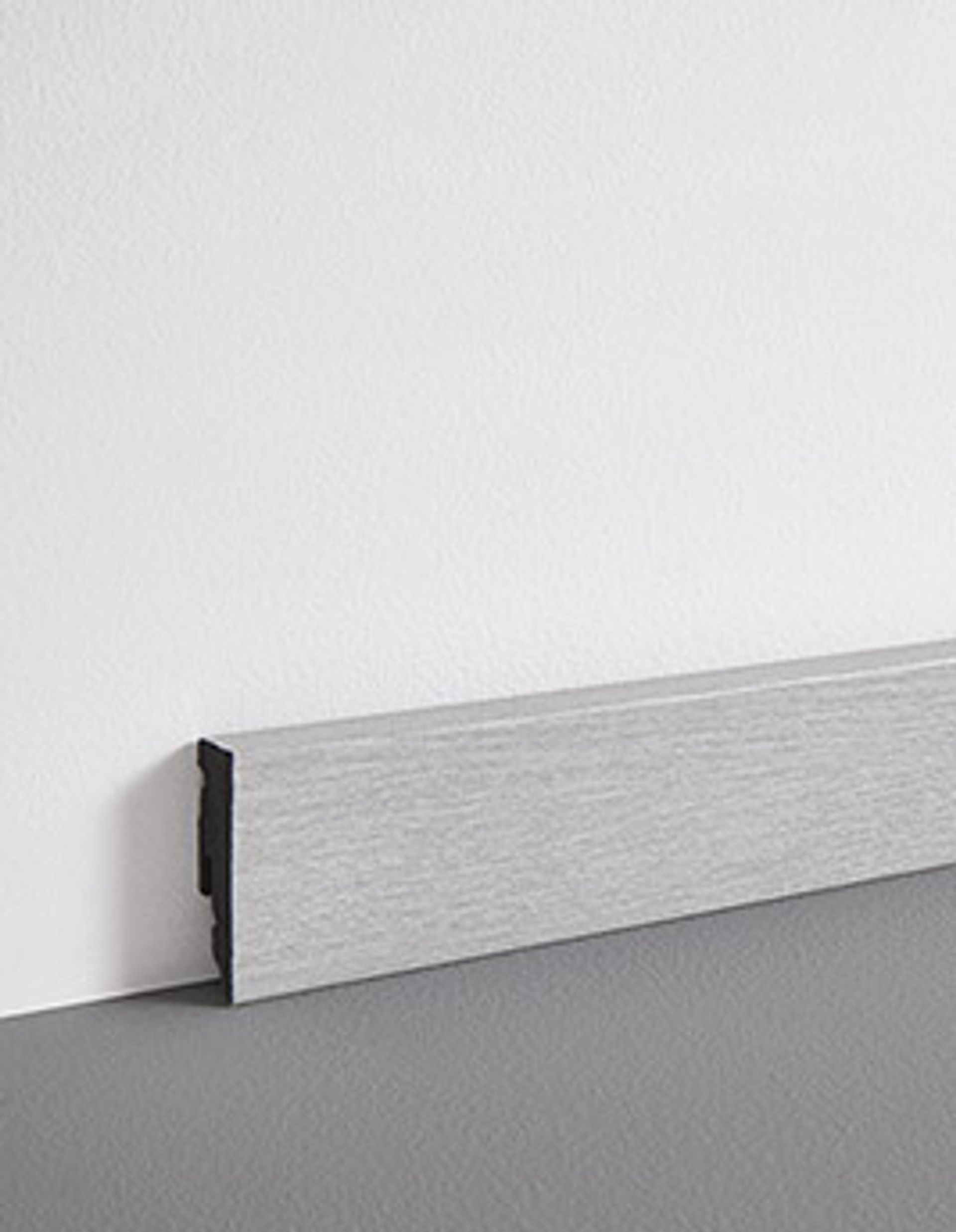 Plinthe  , PVC, décor Bois chêne gris, h.5.00 x L. 240.00 cm
