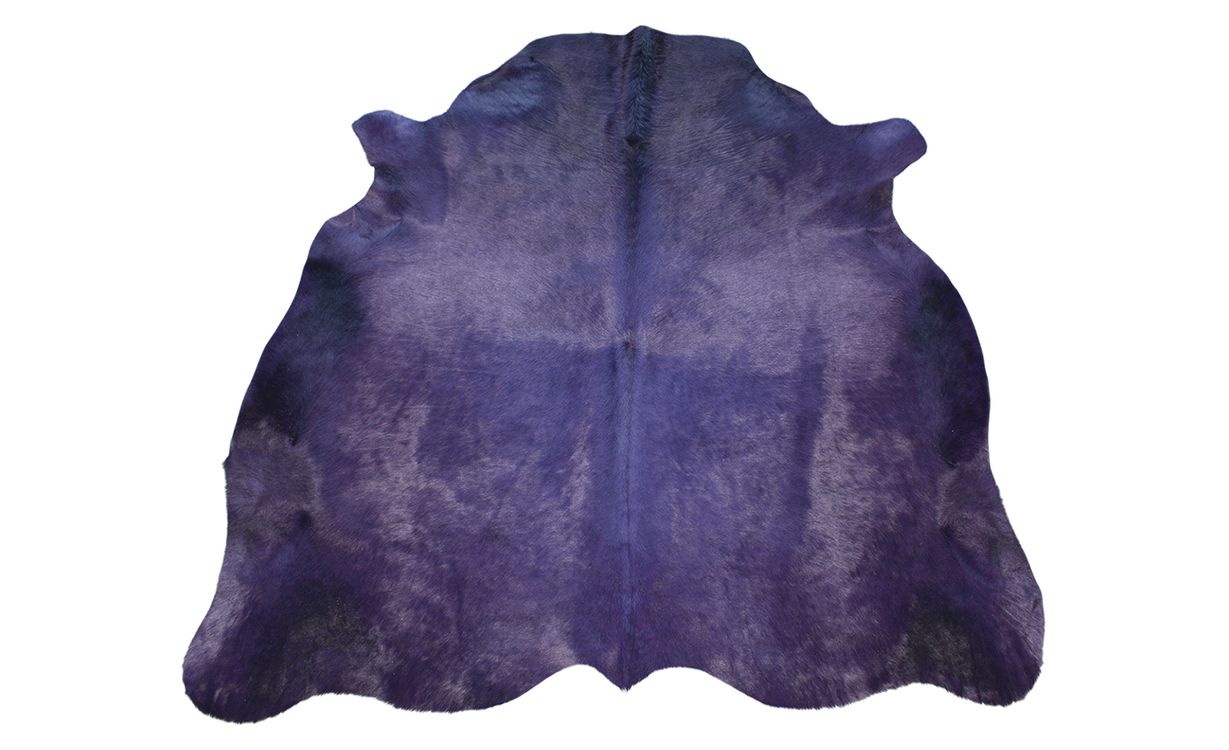Tapis VACHE TEINTEE Tergus, peau de bête  violet, dim 1.90 x 2.10 m