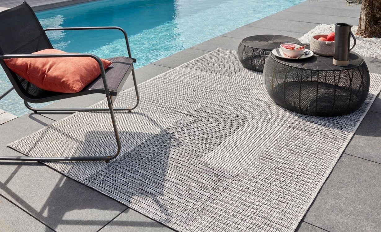 Tapis REGULAR , géométrique gris