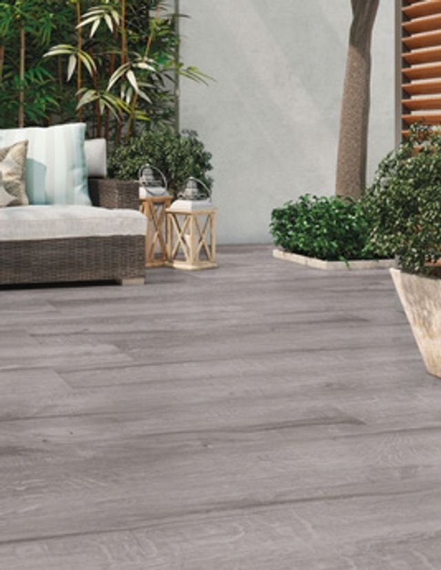 Carrelage MILWAUKEE GRIP, aspect bois gris, dim 15.00 x 90.00 cm