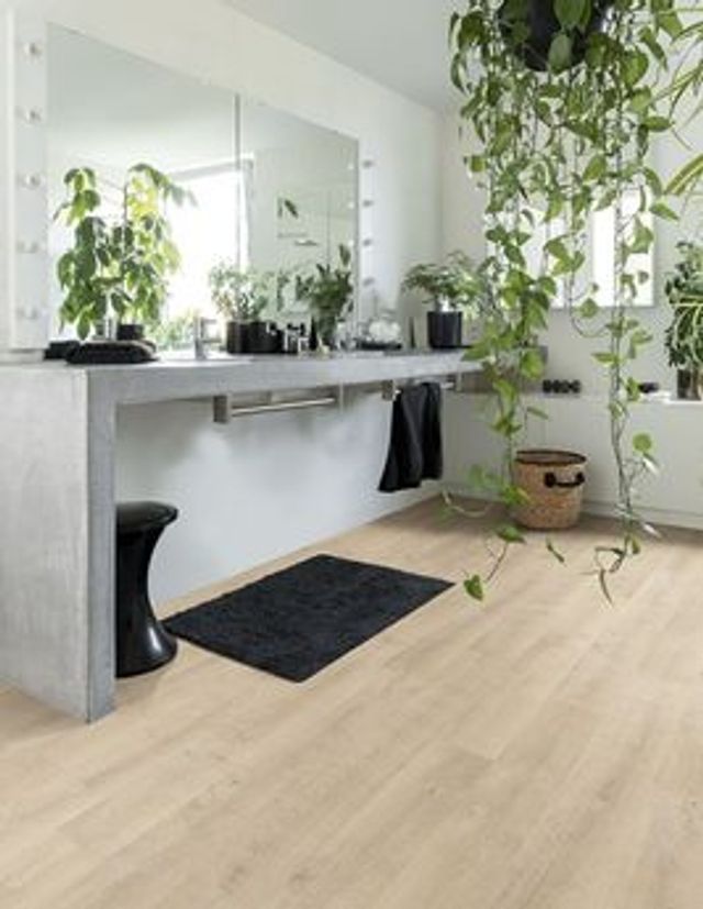 Sol stratifié ELIGNA HYDRO Quick Step, aspect Bois beige, lame 15.60 x 138.00 cm